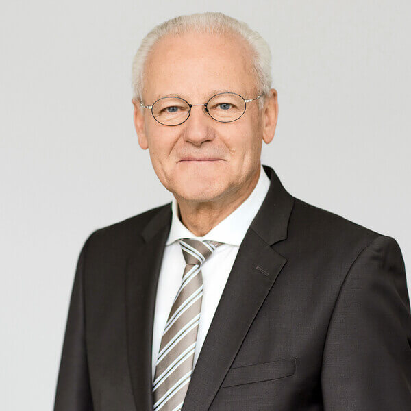 Dr Jürgen Lüders, vBP (ret.)